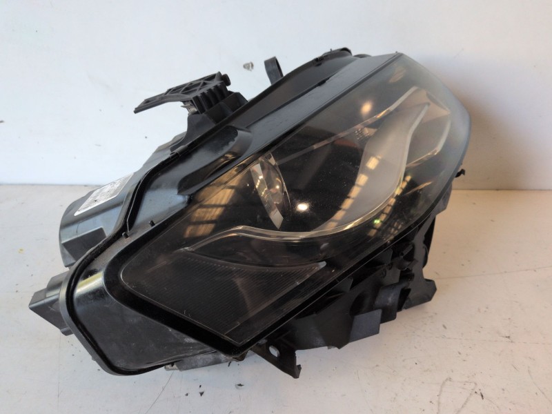 Recambio de faro derecho para audi a4 avant (8k5) caga referencia OEM IAM 8K0941004C  