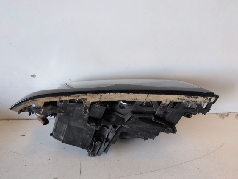 Recambio de faro derecho para bmw serie 3 berlina (e46) 204d4 referencia OEM IAM 63126910956  
