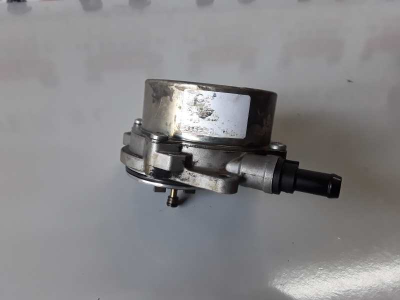 Recambio de depresor freno / bomba vacio para volkswagen touareg (7la) referencia OEM IAM 057145100AC/700906080  