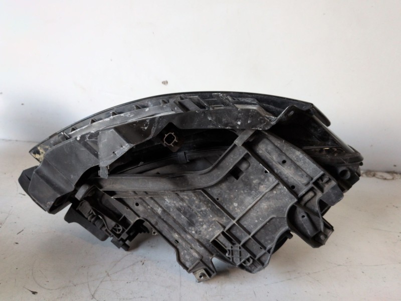 Recambio de faro izquierdo para audi a4 avant (8k5) caga referencia OEM IAM 8K0941003C  