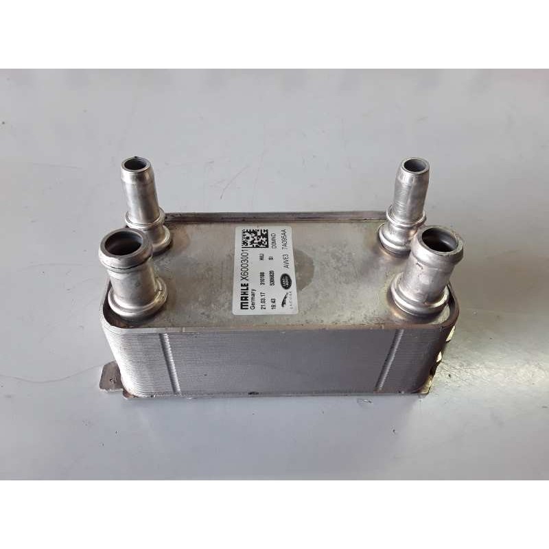 Recambio de enfriador aceite motor para jaguar f-pace 204dtd referencia OEM IAM X6003001/310188/5306820/AW837A095AA  