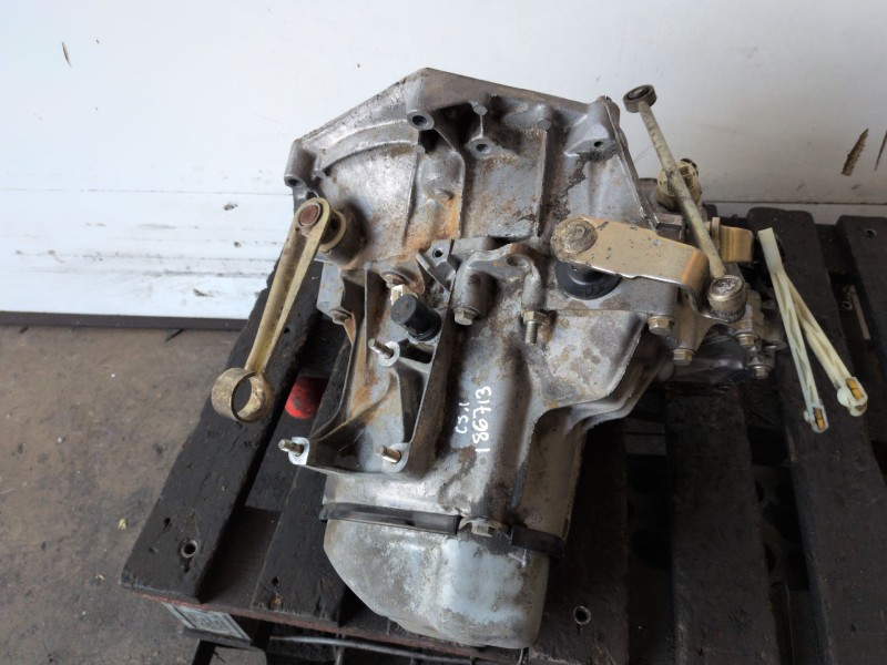 Recambio de caja cambios para peugeot 206 kfw referencia OEM IAM 20CF09  