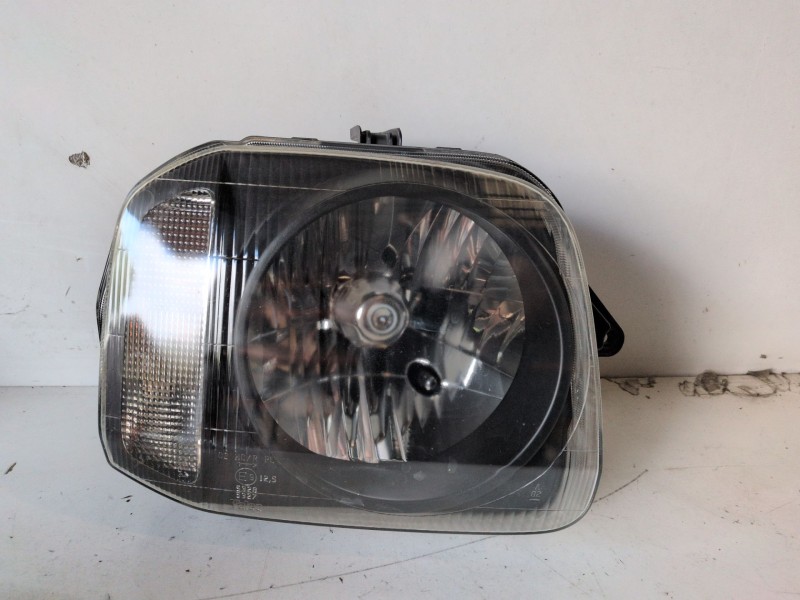 Recambio de faro derecho para suzuki jimny (sn/fj) k9k700 referencia OEM IAM 3510082A30  