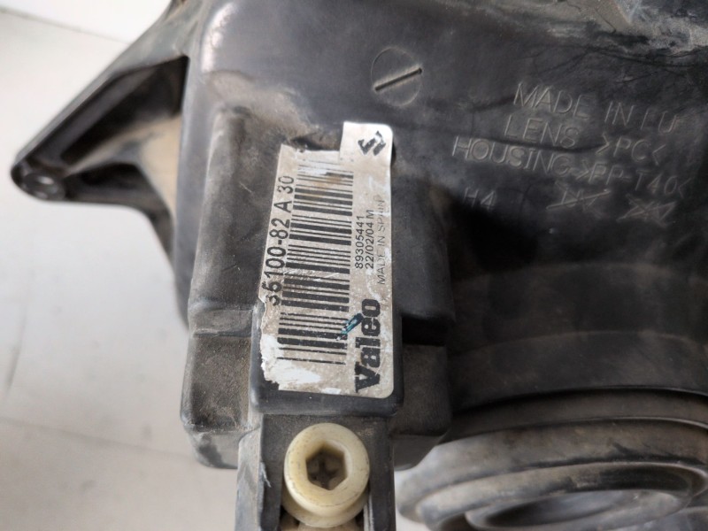Recambio de faro derecho para suzuki jimny (sn/fj) k9k700 referencia OEM IAM 3510082A30  
