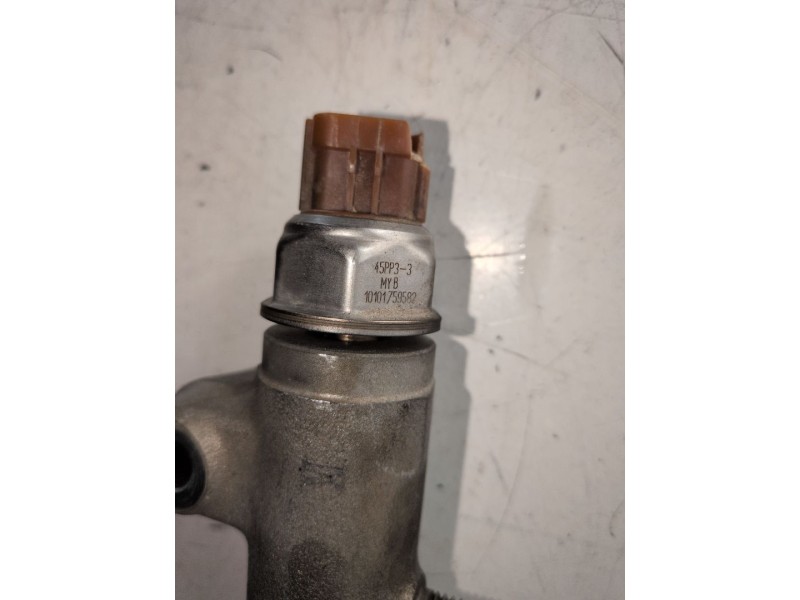 Recambio de rampa inyectora para mitsubishi asx (ga0w) 4n13 referencia OEM IAM 06M11672  