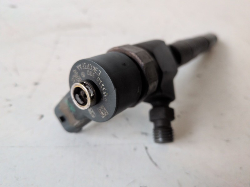 Recambio de inyector para fiat ii bravo (198) 198a3000 referencia OEM IAM 0445110300  