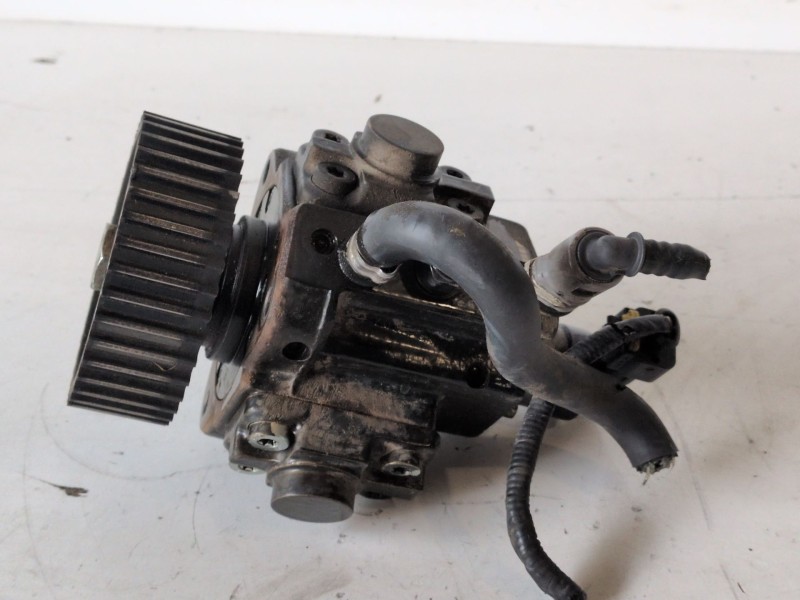 Recambio de bomba inyeccion para fiat ii bravo (198) 198a3000 referencia OEM IAM 0445010185  