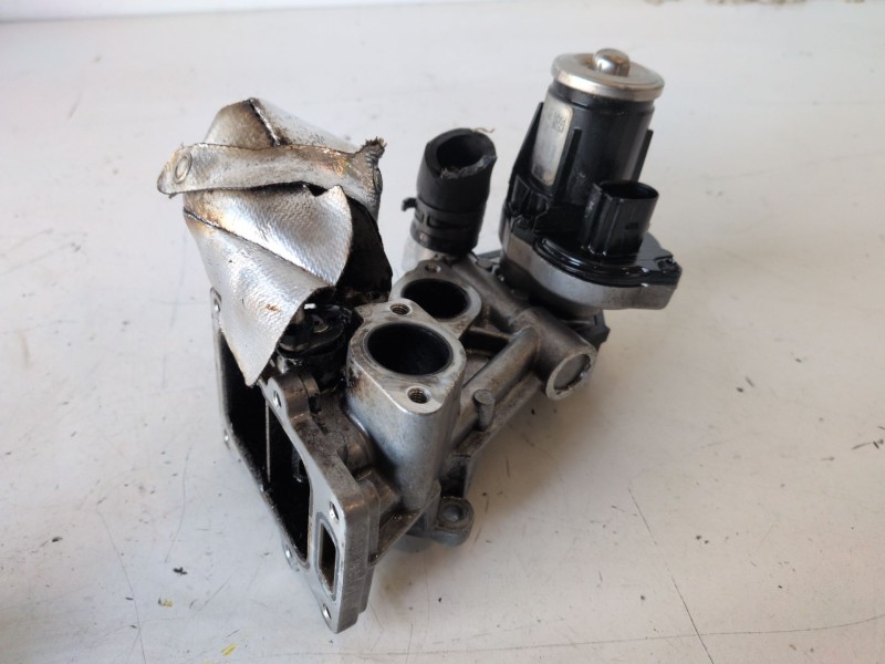 Recambio de valvula egr para volkswagen caddy (2c)(08.2010) caye referencia OEM IAM 0280751016  