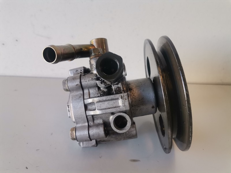 Recambio de bomba direccion para nissan serena (c23m) ld23 referencia OEM IAM   
