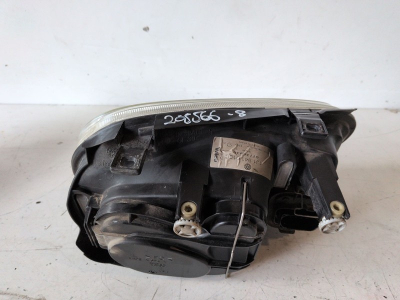 Recambio de faro izquierdo para volkswagen golf iv berlina (1j1)(10.1997) alh referencia OEM IAM 1J1941015C  