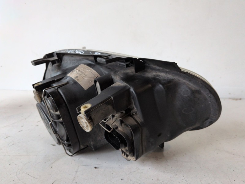 Recambio de faro izquierdo para volkswagen golf iv berlina (1j1)(10.1997) alh referencia OEM IAM 1J1941015C  