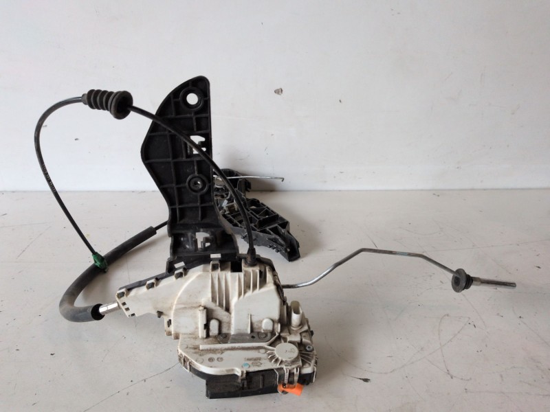 Recambio de cerradura puerta delantera izquierda para fiat freemont (345) 939b5000 referencia OEM IAM   