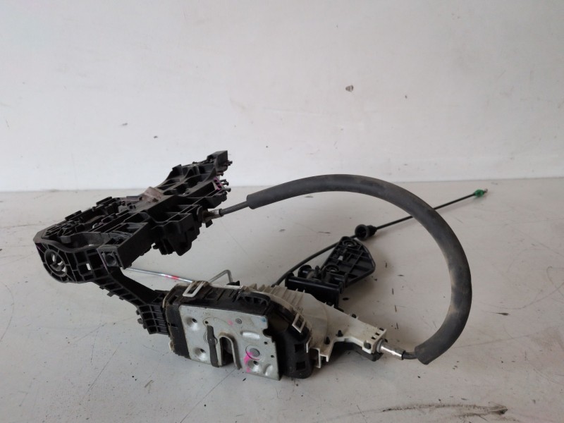 Recambio de cerradura puerta delantera derecha para fiat freemont (345) 939b5000 referencia OEM IAM   