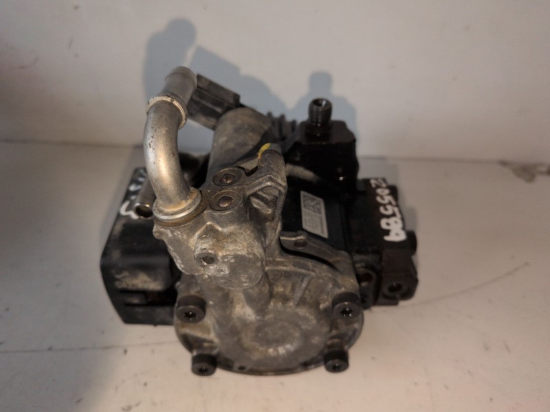 Recambio de bomba inyeccion para seat leon (1p1) cayc referencia OEM IAM 03L130755AH  