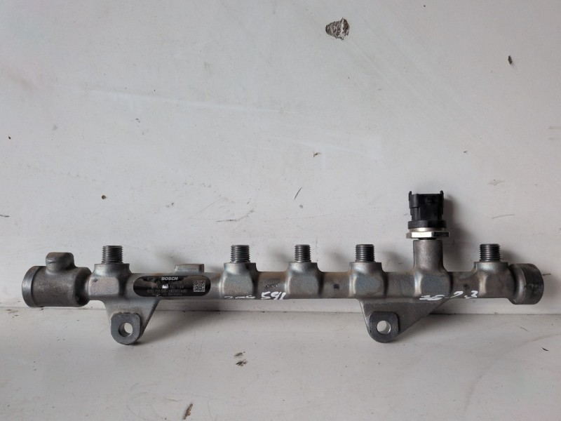 Recambio de rampa inyectora para suzuki grand vitara (jb/jt) f9q referencia OEM IAM 0445214158  