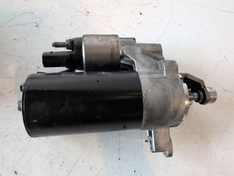 Recambio de motor arranque para audi a4 avant (8k5) caga referencia OEM IAM 0001115082  