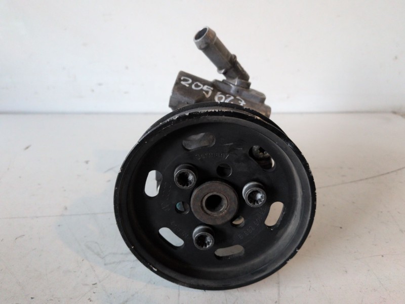Recambio de bomba direccion para audi a4 avant (8k5) caga referencia OEM IAM 8K0145154B  