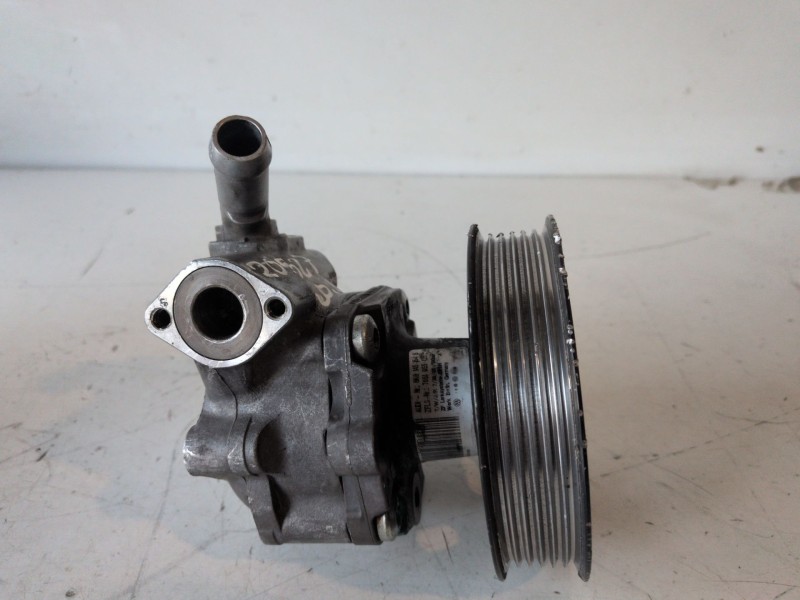 Recambio de bomba direccion para audi a4 avant (8k5) caga referencia OEM IAM 8K0145154B  