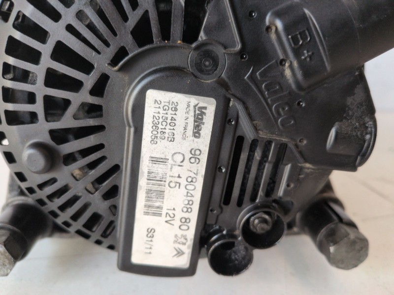 Recambio de alternador para citroen c3 picasso 9h06 referencia OEM IAM 9678048880  
