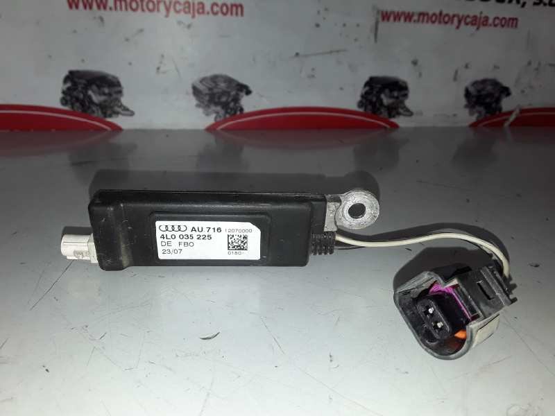Recambio de antena para audi q7 (4l) bug referencia OEM IAM 4L0035225  