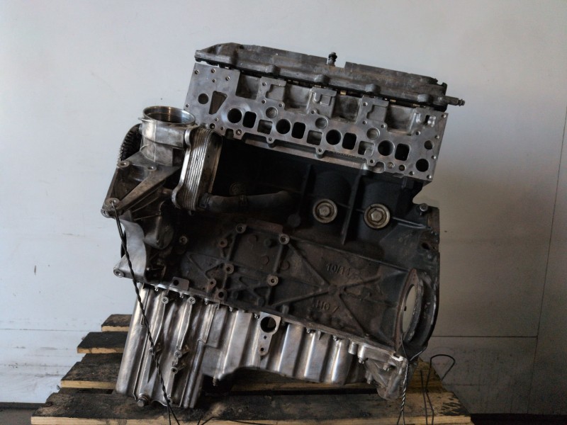 Recambio de motor completo para mercedes-benz vito mixto 4x4 (639) 646980 referencia OEM IAM 646980  