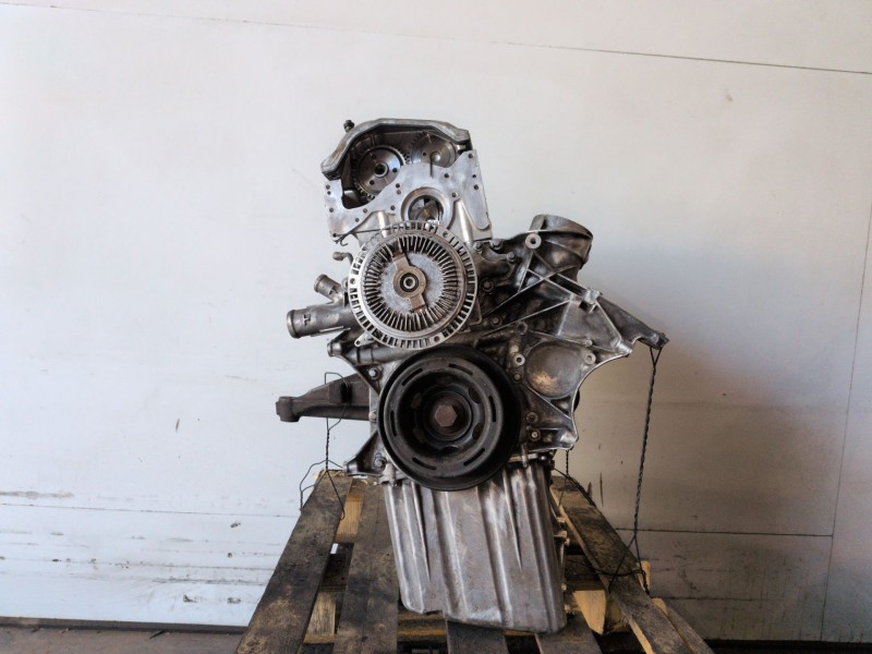 Recambio de motor completo para mercedes-benz vito mixto 4x4 (639) 646980 referencia OEM IAM 646980  