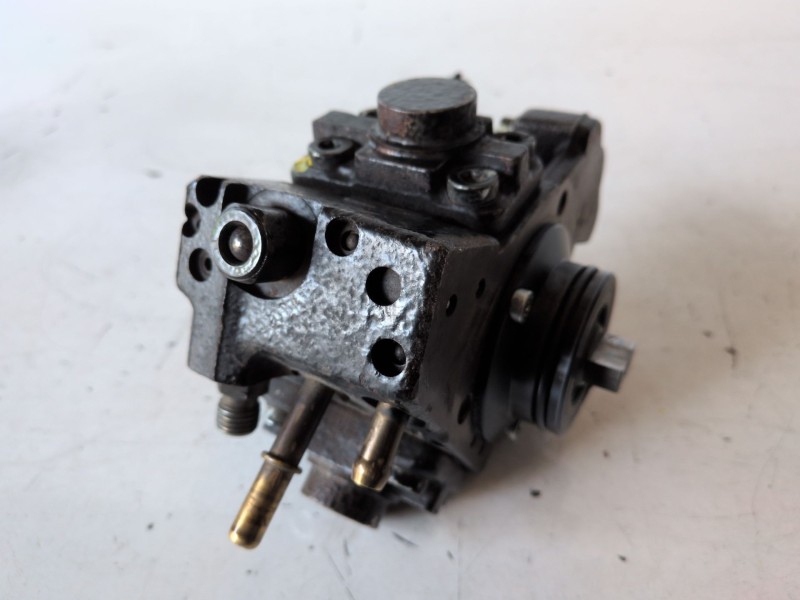 Recambio de bomba inyeccion para fiat iii fiorino (225) 199a9000 referencia OEM IAM 0445010266  