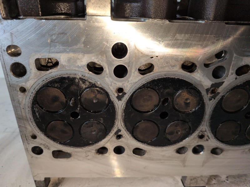 Recambio de culata para opel corsa d a13dtc referencia OEM IAM 55266825  