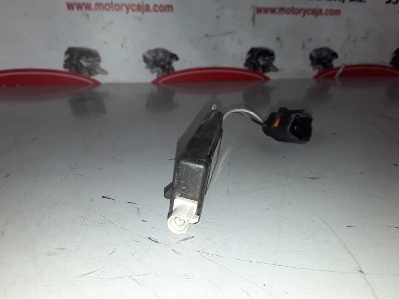 Recambio de antena para audi q7 (4l) bug referencia OEM IAM 4L0035225  
