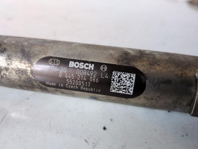Recambio de rampa inyectora para fiat i doblò cargo 199a2000 referencia OEM IAM 0445214086  