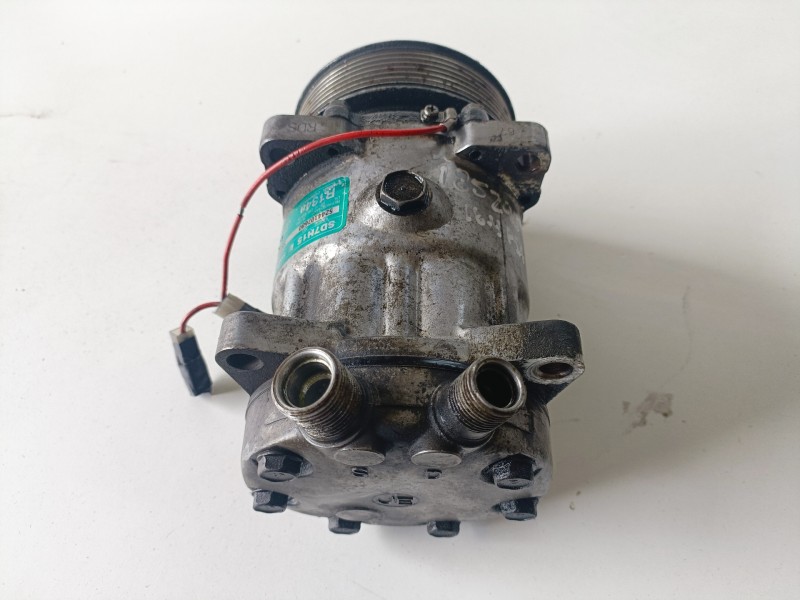 Recambio de compresor aire acondicionado para renault trafic ii furgón m9r780 referencia OEM IAM S8230  