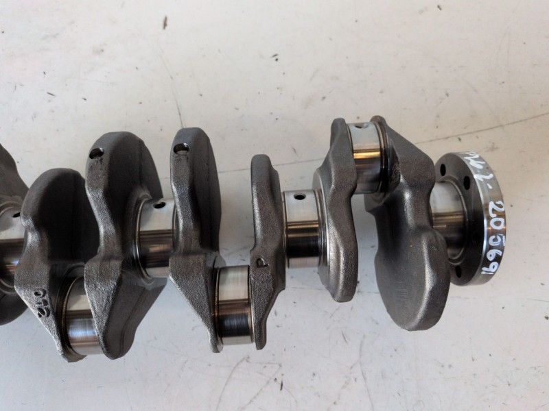 Recambio de cigueñal para citroen c4 picasso 9hr / 9h05 referencia OEM IAM   