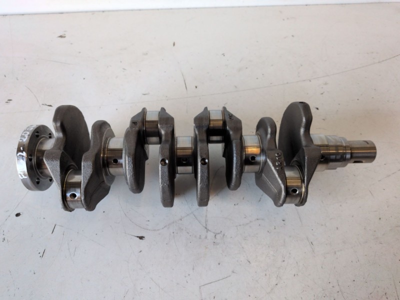 Recambio de cigueñal para citroen c4 picasso 9hr / 9h05 referencia OEM IAM   