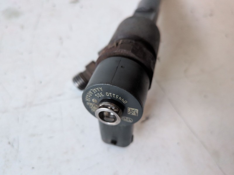 Recambio de inyector para opel combo d 263a2000 referencia OEM IAM 0445110351  