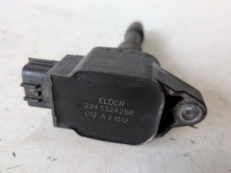 Recambio de bobina encendido para renault megane iii berlina 5p h5f400 referencia OEM IAM 224332428R  