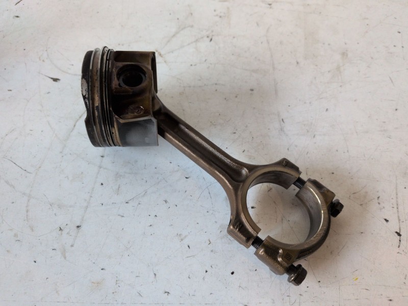 Recambio de piston para renault megane iii berlina 5p h5f400 referencia OEM IAM   