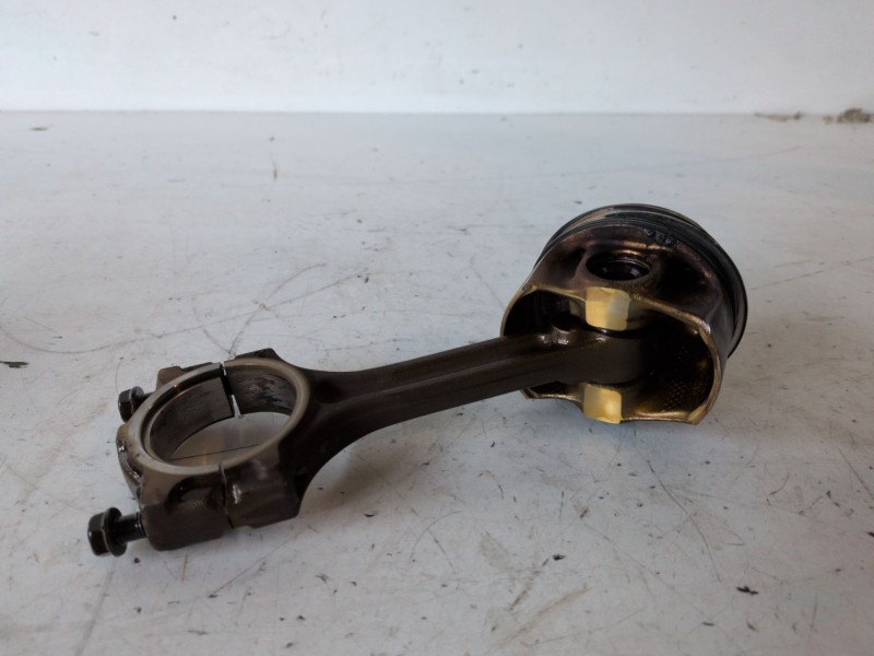 Recambio de piston para renault megane iii berlina 5p h5f400 referencia OEM IAM   