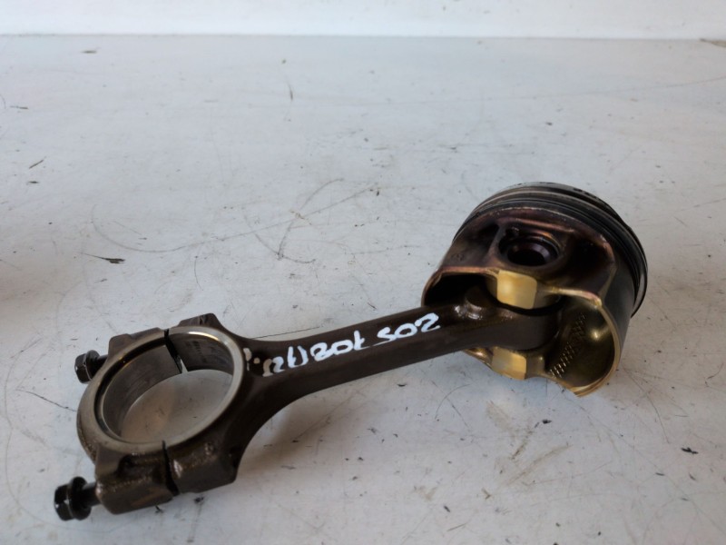 Recambio de piston para renault megane iii berlina 5p h5f400 referencia OEM IAM   