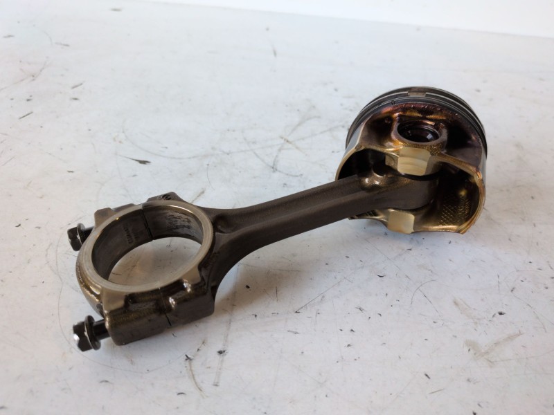 Recambio de piston para renault megane iii berlina 5p h5f400 referencia OEM IAM   