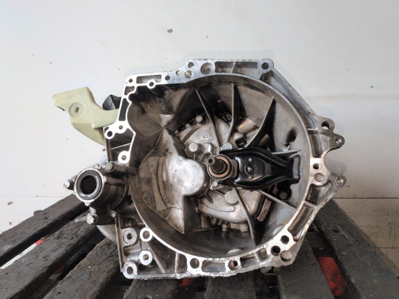 Recambio de caja cambios para citroen c3 picasso 9h06 referencia OEM IAM 20DP72  