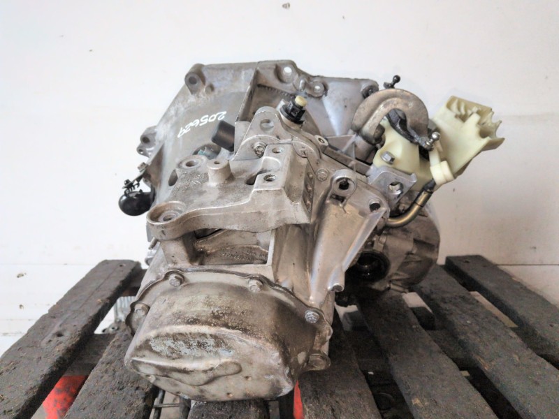 Recambio de caja cambios para citroen c3 picasso 9h06 referencia OEM IAM 20DP72  