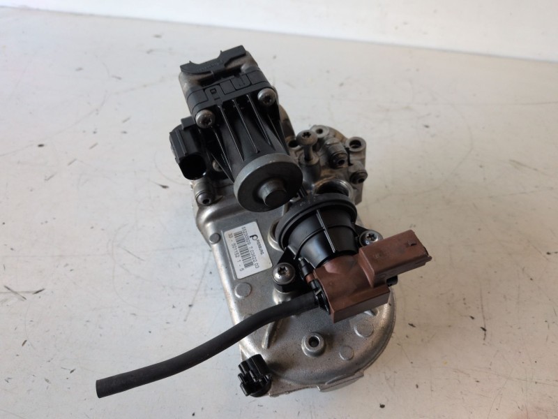 Recambio de enfriador egr para opel corsa d a13dtc referencia OEM IAM 55230929  