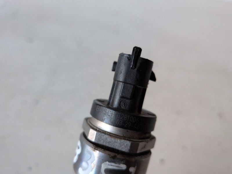 Recambio de rampa inyectora para opel corsa d a13dtc referencia OEM IAM 0445214222  