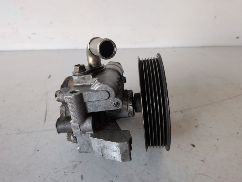 Recambio de bomba direccion para ford transit connect (tc7) r3pa referencia OEM IAM 2T143A696AJ  