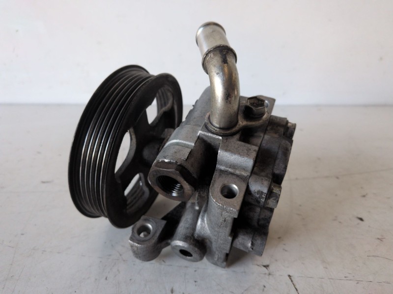 Recambio de bomba direccion para ford transit connect (tc7) r3pa referencia OEM IAM 2T143A696AJ  