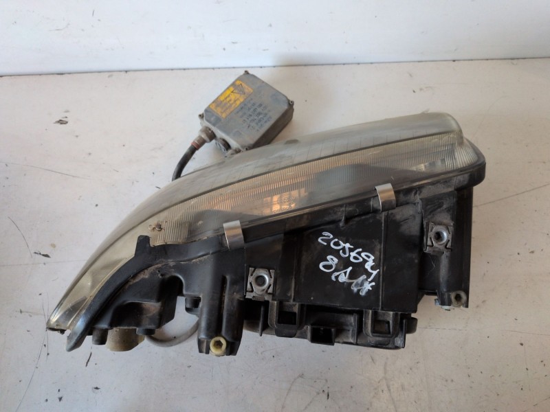 Recambio de faro izquierdo para audi a3 (8l) asz referencia OEM IAM   