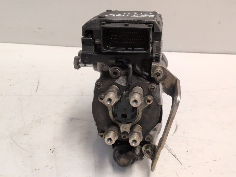 Recambio de bomba inyeccion para opel vectra c berlina y22dtr referencia OEM IAM 0470504215  