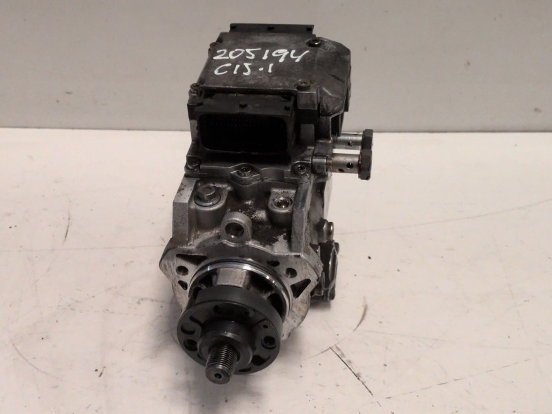 Recambio de bomba inyeccion para opel vectra c berlina y22dtr referencia OEM IAM 0470504215  