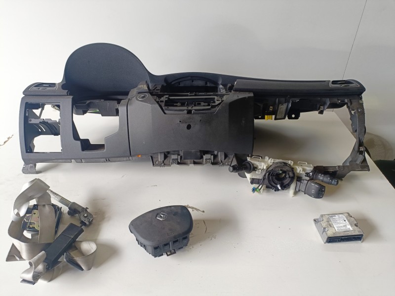 Recambio de kit airbag para renault laguna iii berlina f4r813 referencia OEM IAM   