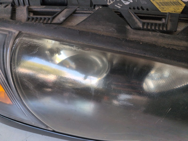 Recambio de faro derecho para bmw serie 3 berlina (e46) m47204d1 referencia OEM IAM 0301177272  